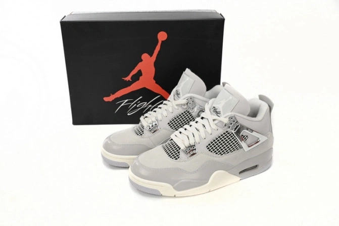 1st Kicks Shoes AQ9129-001 Jordan WMNS Moments Air 4 Frozen 0715